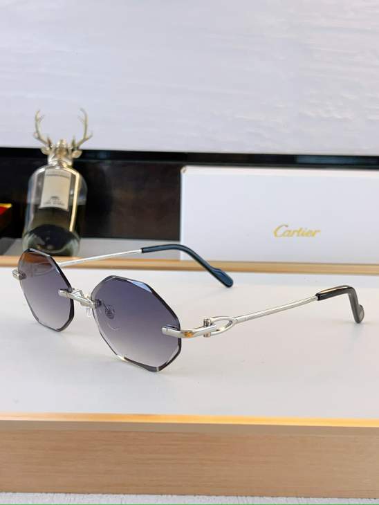 Picture of Cartier Sunglasses _SKUfw80049424fw